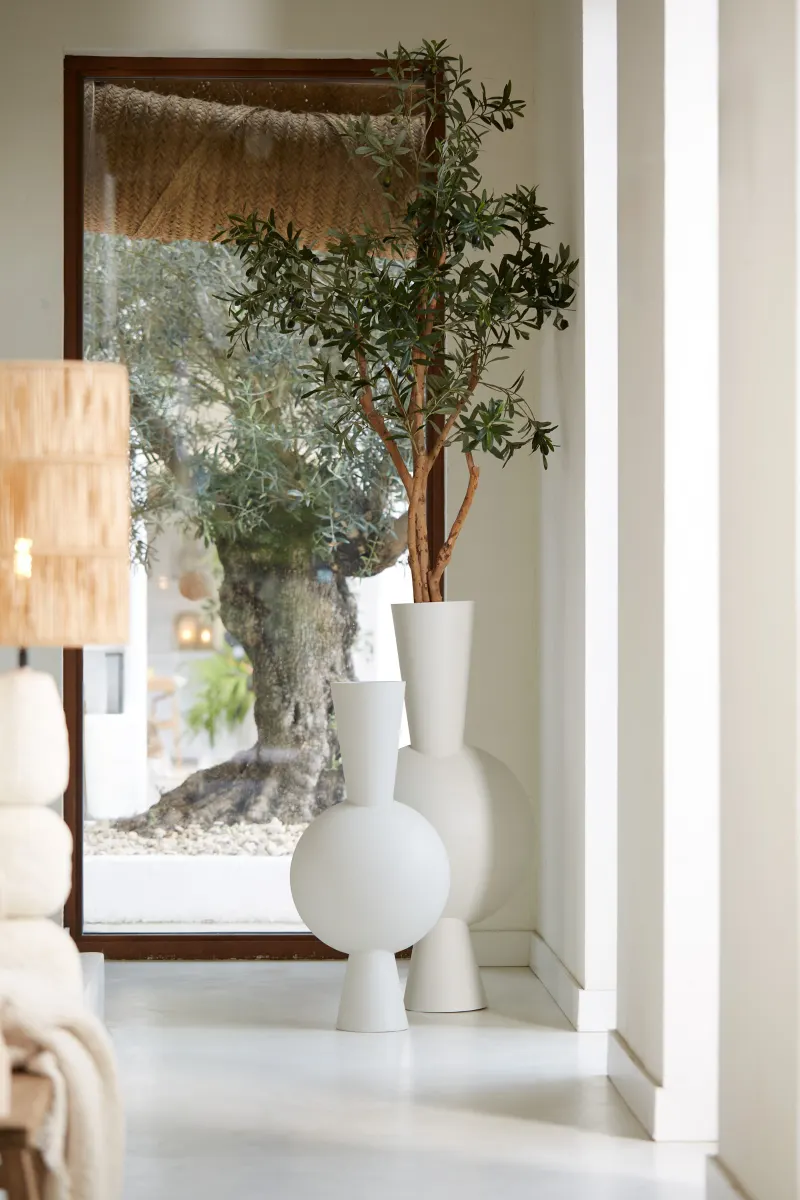 Kavandu Vase