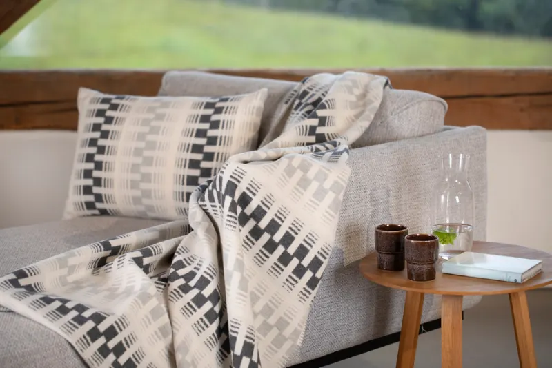 Jade Geom Stripes Cotton Blanket