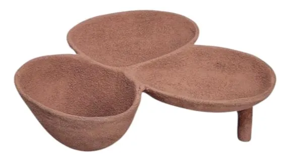 Textured Metal 3-Portion Dish with Legs
