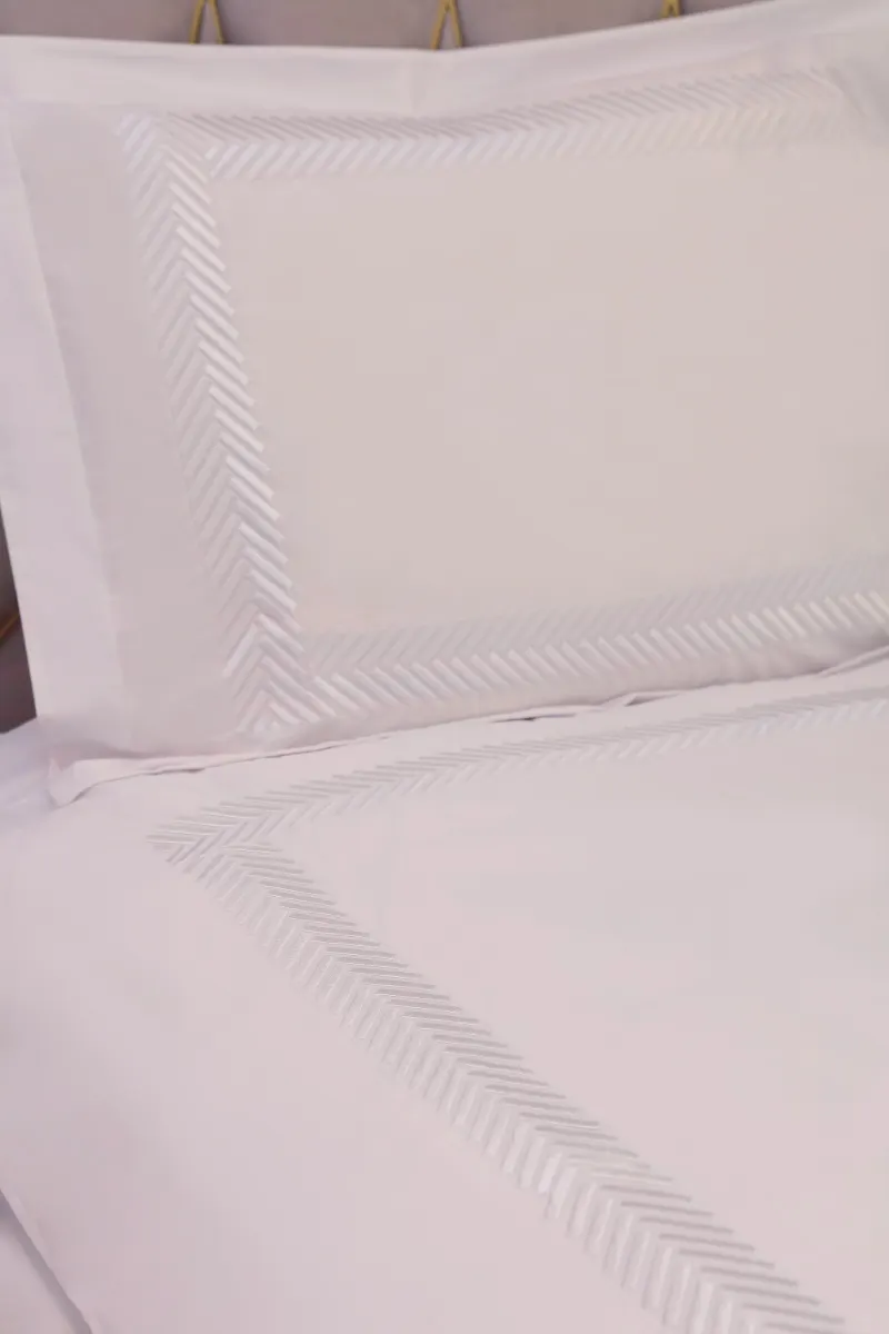 Chevron Bed Set thumbnail 3