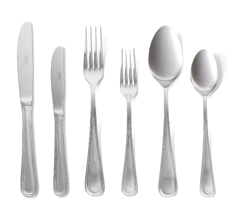 24-Piece Cutlery Set