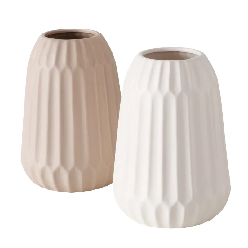 Cucita Mat Earthenware Vase