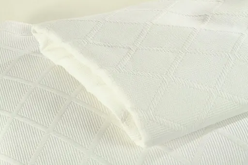 Vera Bedspread